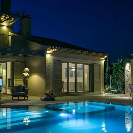 Luxury Philoxenia Villa Lakíthra